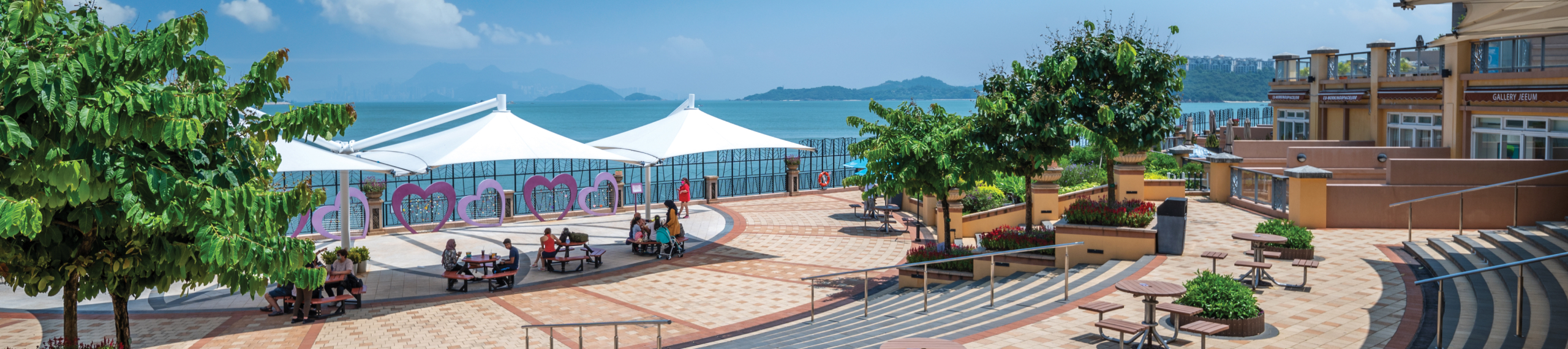 hero-explores-discovery-bay-discovery-bay-plaza-and-ddeck