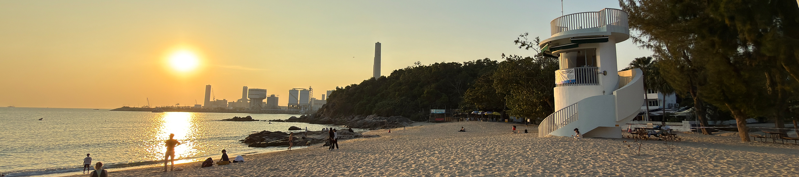 hero-explores-lamma-island-hung-shing-yeh-beach