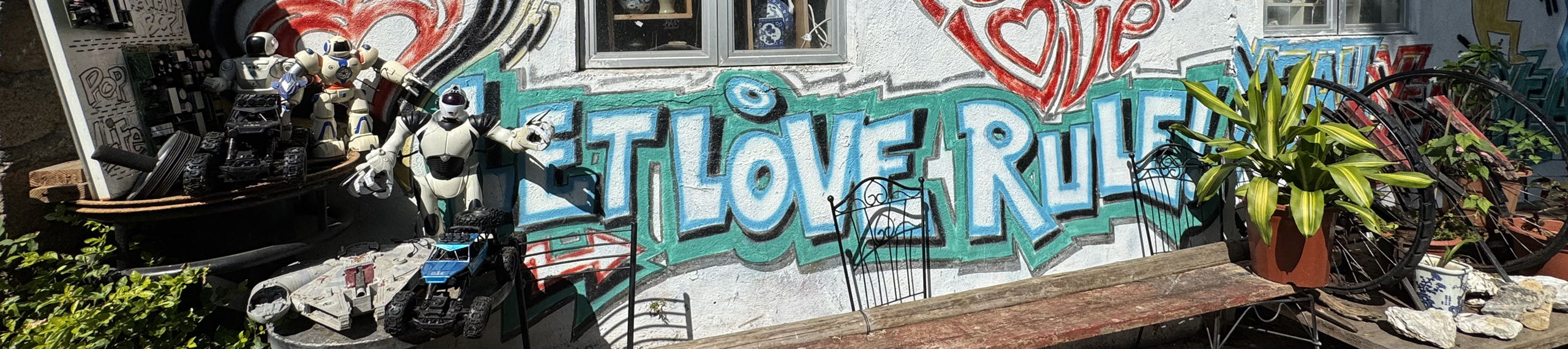 hero-explores-peng-chau-leather-factory