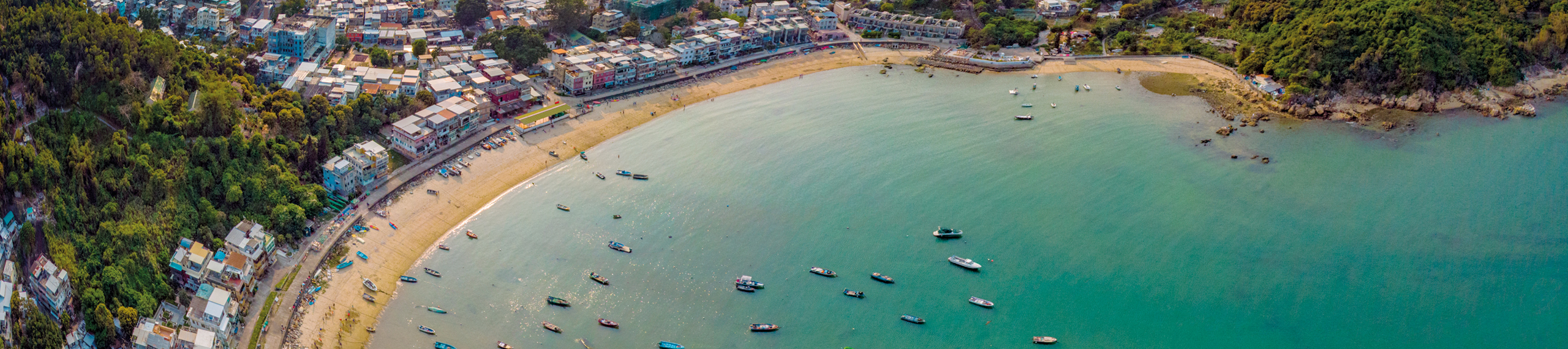 hero-explores-peng-chau-tung-wan