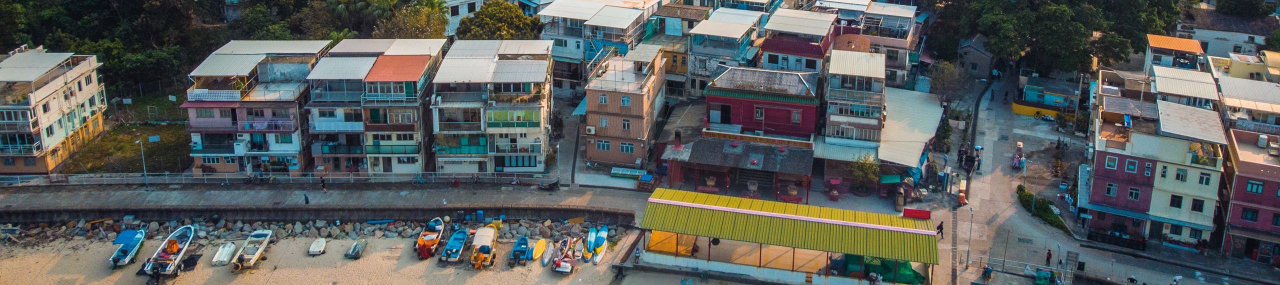 hero-explores-peng-chau-lung-mo-temple