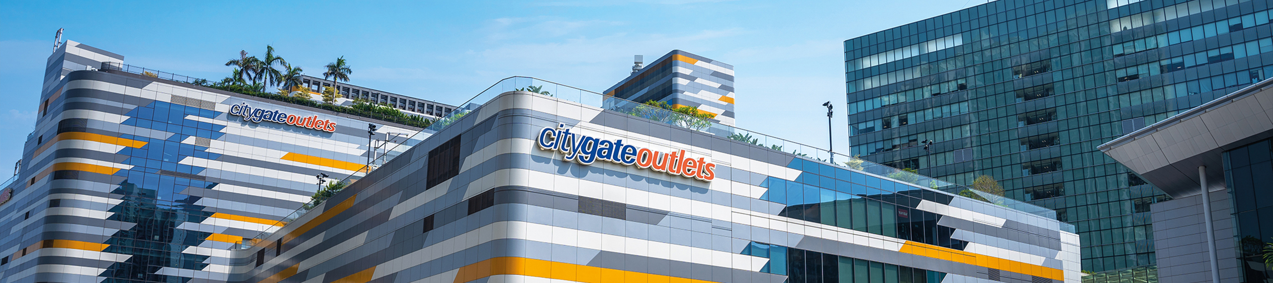 hero-explores-tung-chung-citygate-outlets